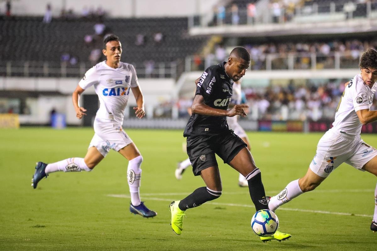 Na Vila Belmiro, Atltico  derrotado pelo Santos por 3 a 2, pela 37 rodada do Campeonato Brasileiro 
