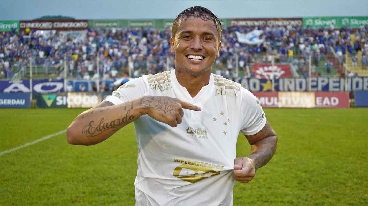 Fotos do jogo entre Caldense e Cruzeiro