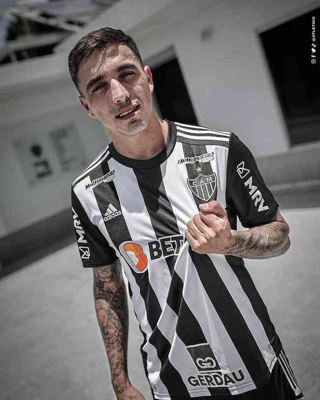 BIDOU! Diego Hernández, do Botafogo, é regularizado e vai para o jogo  contra o Grêmio