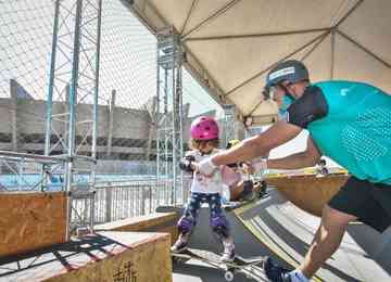 Projeto da Academia do Skate vai, inicialmente, até 3 de outubro, na Esplanada do Mineirão; sucesso de Rayssa Leal provocou aumento no número de meninas