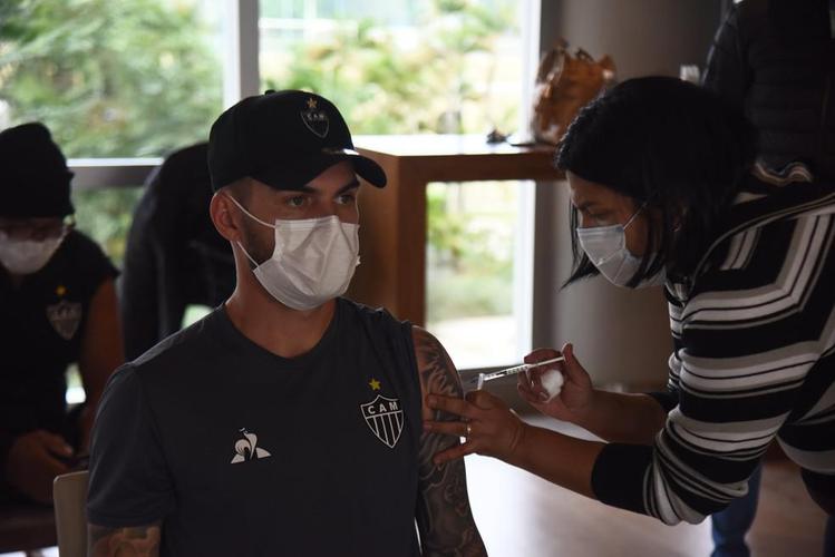 Atltico - 100% do elenco com as duas doses