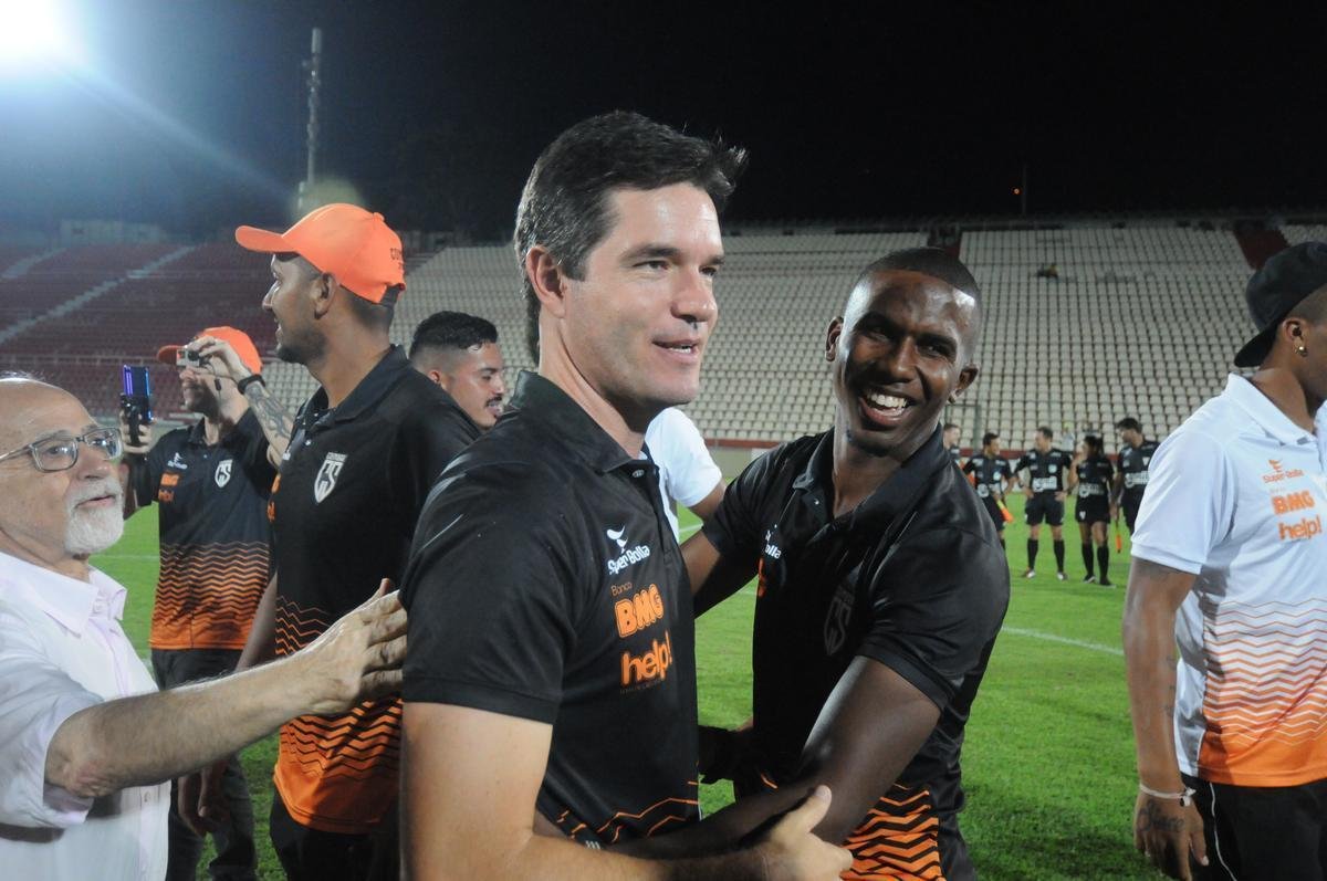 Coimbra venceu o Uberlndia por 1 a 0 e conquistou o trofu do Mdulo II do Campeonato Mineiro