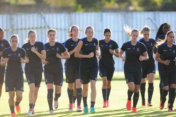 Imagens do treinamento da Seleo Francesa na Toca da Raposa II, em Belo Horizonte