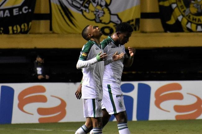 Cricima e Amrica duelaram pela terceira fase da Copa do Brasil no Estdio Heriberto Hlse, em Santa Catarina