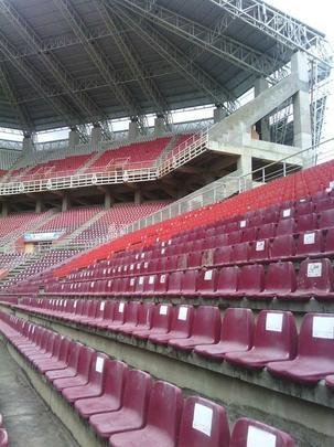 Imagens do Estádio Metropolitano de Lara