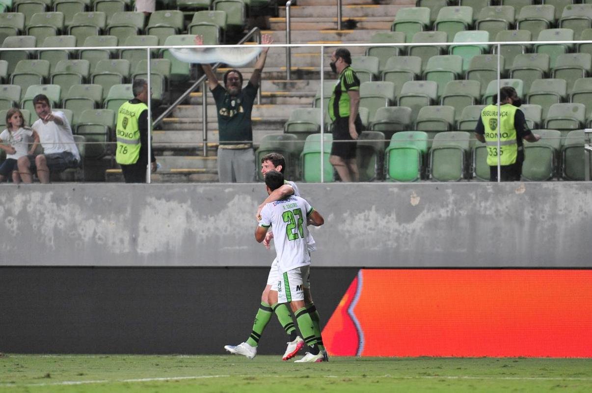 Fotos da partida entre Atltico e Amrica, no Independncia, pela quinta rodada do Campeonato Brasileiro