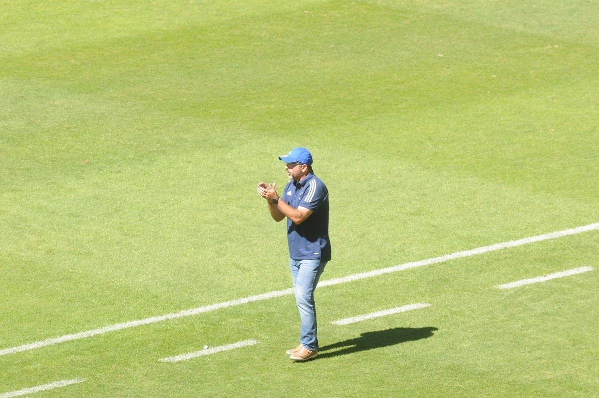 Na retomada do Campeonato Mineiro, Cruzeiro e URT se enfrentaram no Mineiro