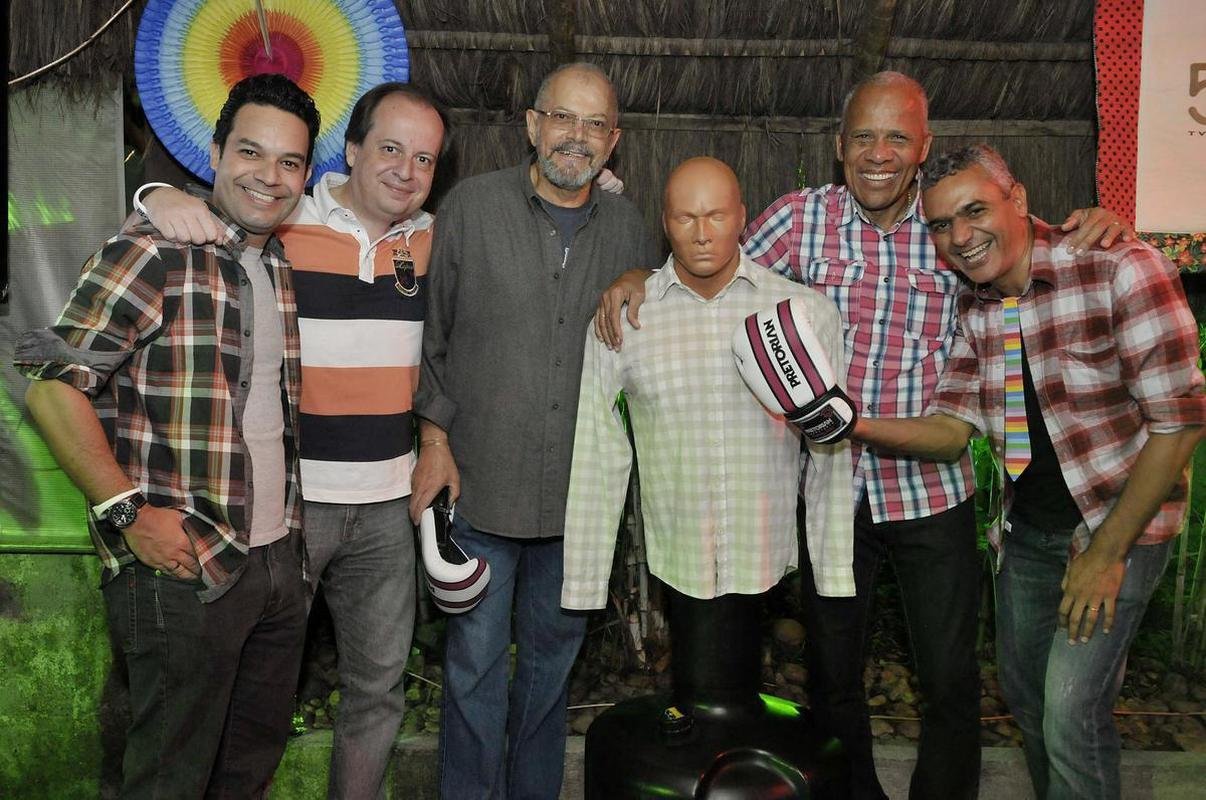 Momentos de Neuber Soares no Alterosa Esporte e no jornal Dirio da Tarde