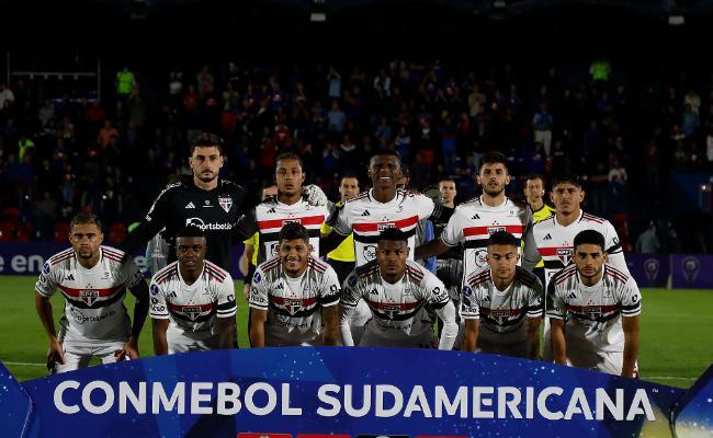 O São Paulo recebe a Academia Puerto Cabello no Morumbi, às 21h30 desta terça-feira (18)