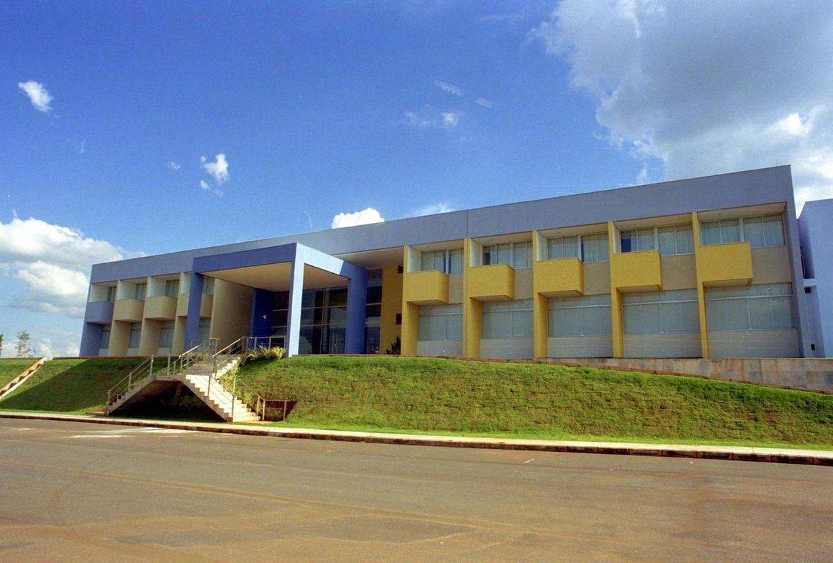 Fotos da Toca da Raposa II em 2003, um ano aps sua inaugurao, perodo em que era referncia no Brasil em centros de treinamento