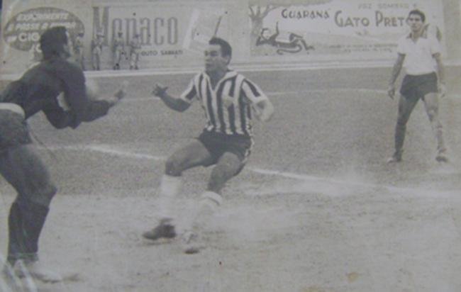 6 Nlson Cardoso - 9 gols (1955 e 1966)