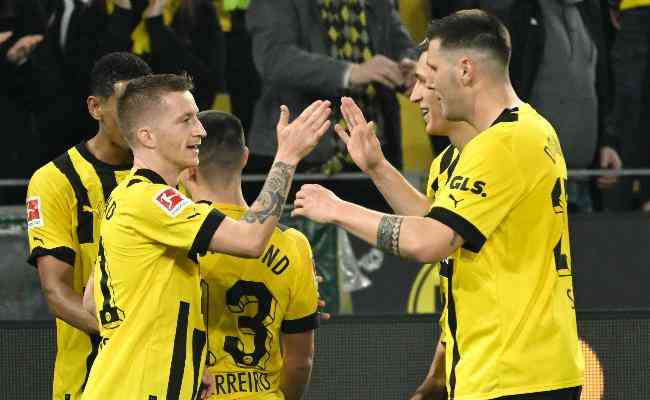 Reus marcou na vitria do Dortmund sobre o Colnia 