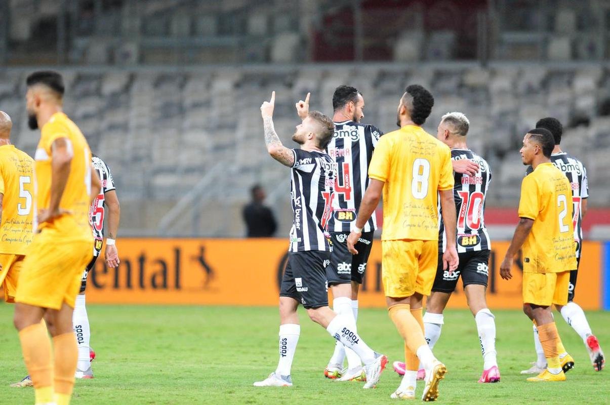 Fotos do jogo entre Atltico e Brasiliense, no Mineiro, em Belo Horizonte, pela terceira fase da Copa do Brasil