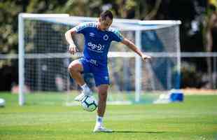 Cruzeiro treinou neste sbado na Toca da Raposa II e concluiu preparao para jogo com o Grmio, neste domingo, s 11h, no Independncia, pela 18 rodada do Brasileiro