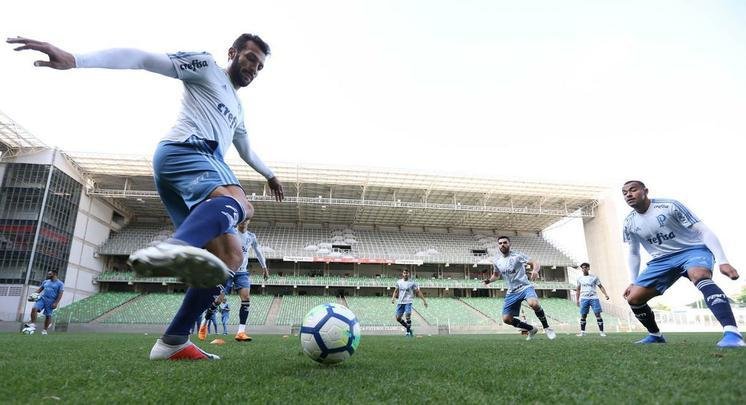Felipo comandou treino do Palmeiras no Independncia visando ao jogo de quarta, s 21h45, no Mineiro, contra o Cruzeiro, pela semifinal da Copa do Brasil. Time precisa vencer para ir  deciso