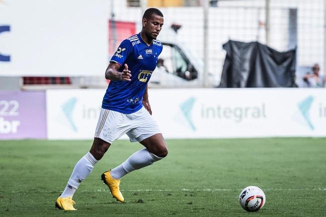 Mateus Silva (zagueiro)