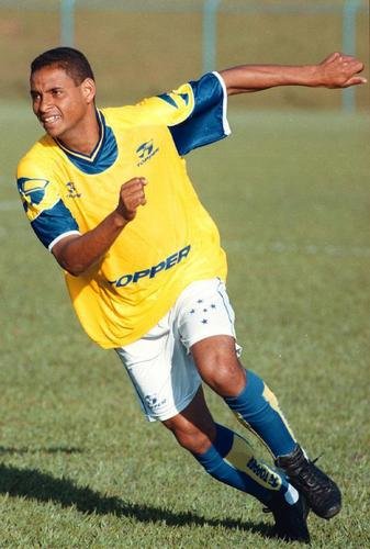 Sete títulos - Donizete Oliveira (volante). Período 1996 a 2000. Conquistas:  Copa Libertadores da América (1997), Recopa Sul-Americana (1998), Copa do Brasil (2000), Campeonato Mineiro (1996, 1997, 1998), Copa dos Campeões Mineiros (1999).