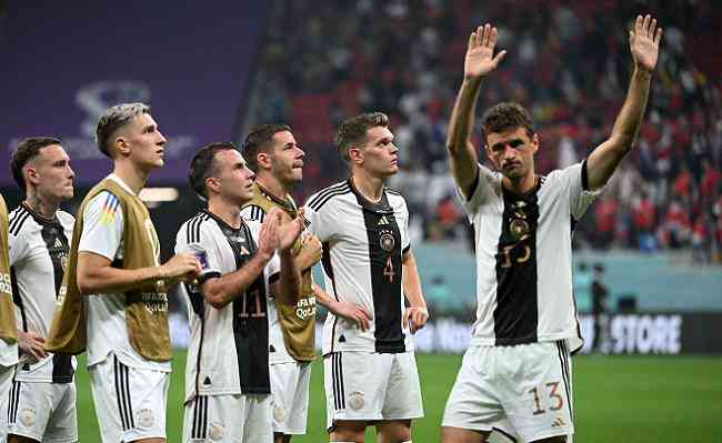 Mesmo com a vitria sobre a Costa Rica, a Alemanha no conseguiu a classificao para as oitavas de final da Copa do Mundo