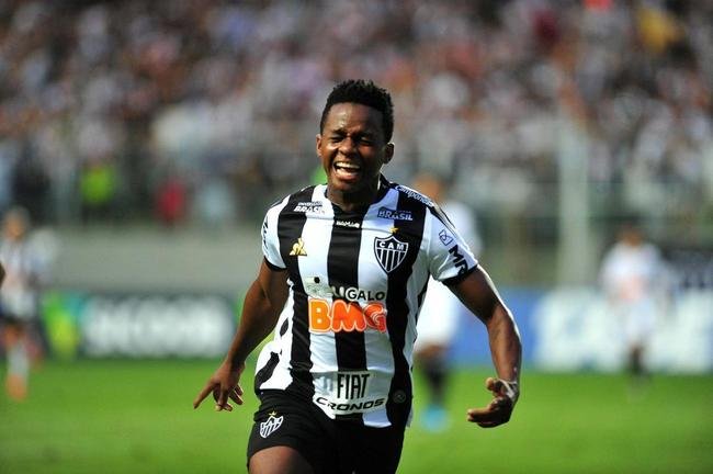 Cazares: meia, que jogou pela Seleo Equatoriana, chegou ao Atltico em 2016