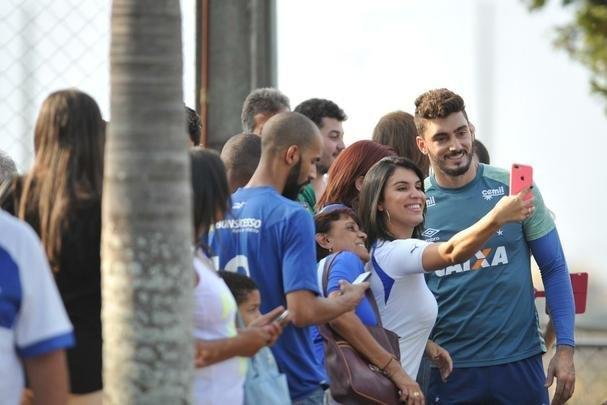 Jogadores do Cruzeiro durante esta sexta-feira, na Toca da Raposa II