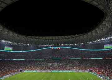 Brasil e Croácia fazem primeiro duelo das quartas de final nesta sexta-feira (9), às 12h, no Estádio Cidade da Educação

