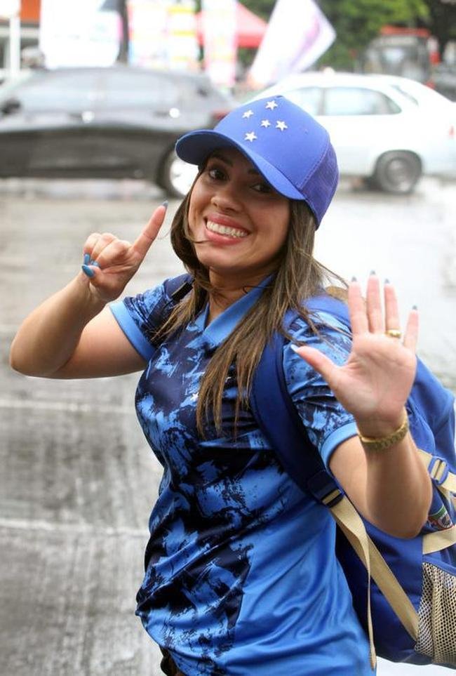 Na manh seguinte ao acesso do Cruzeiro, Belo Horizonte amanheceu 