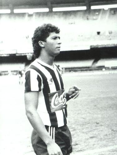 Jogos Olímpicos de Seul, em 1988: 3 jogos, 2 vitórias, 1 empate, 4 gols marcados e 2 gols sofridos