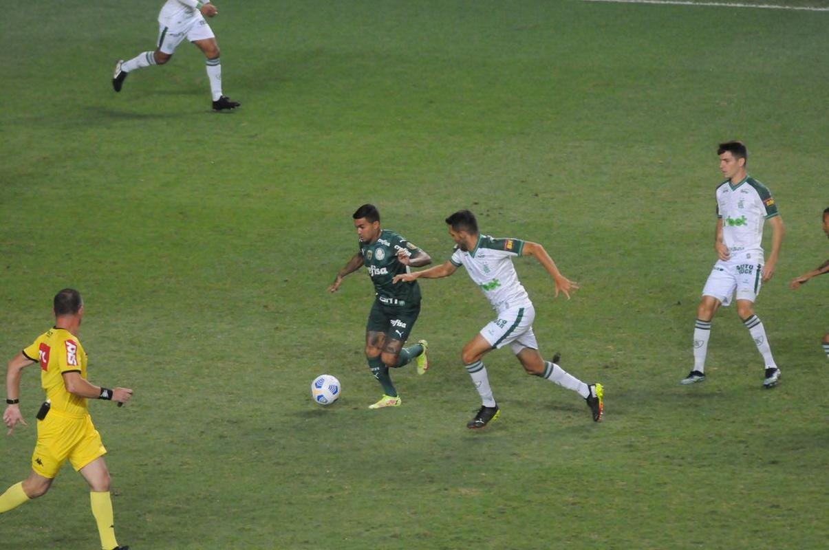 Fotos do jogo entre Amrica e Palmeiras, no Independncia, em Belo Horizonte, pela 24 rodada do Campeonato Brasileiro