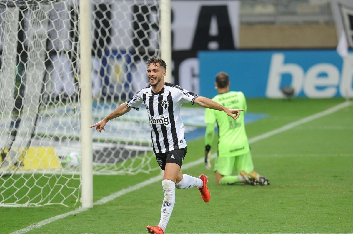 Jogo entre Atltico e Internacional, no Mineiro, terminou empatado por 2 a 2