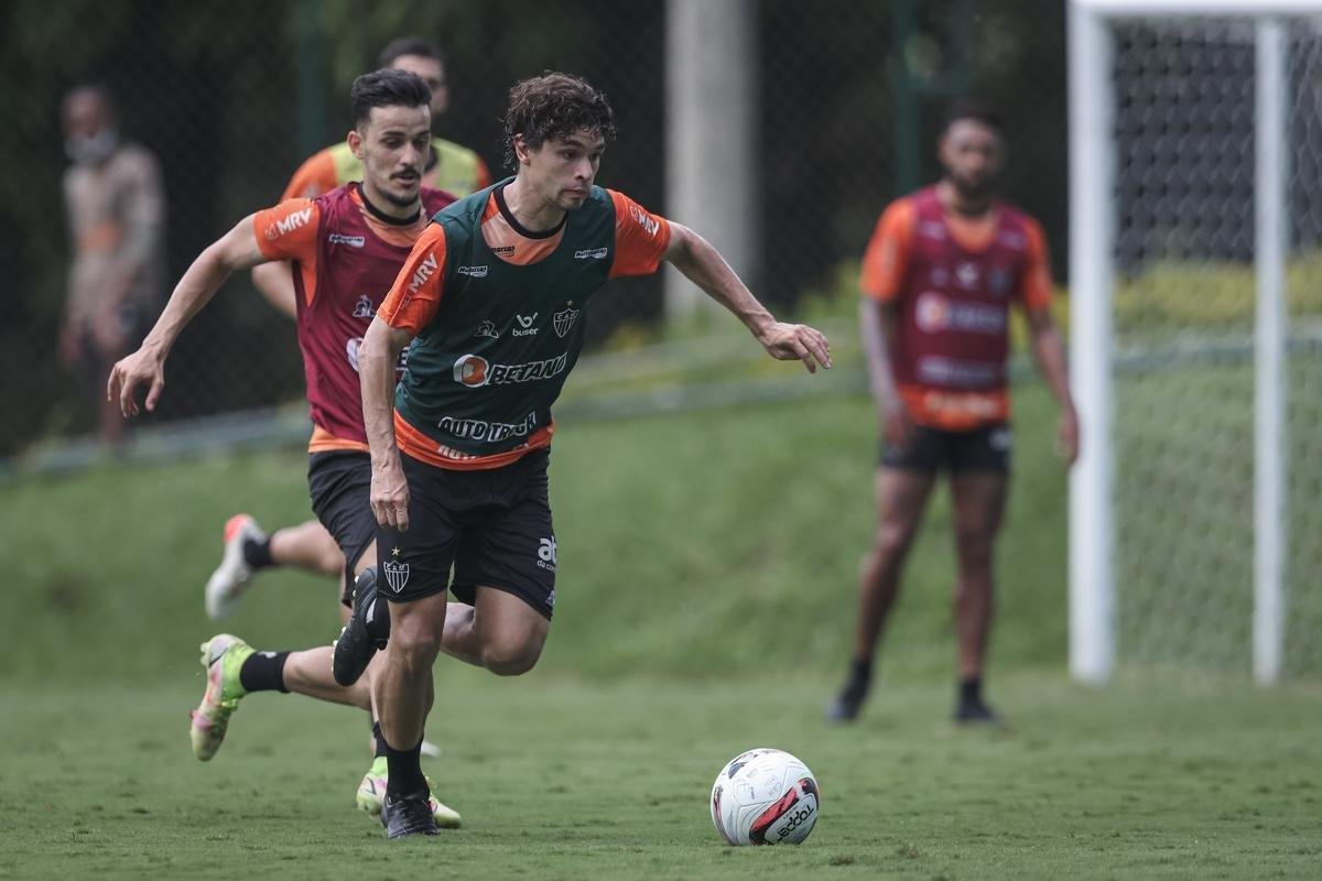 Fotos do treino do Atltico nesta quinta-feira na Cidade do Galo