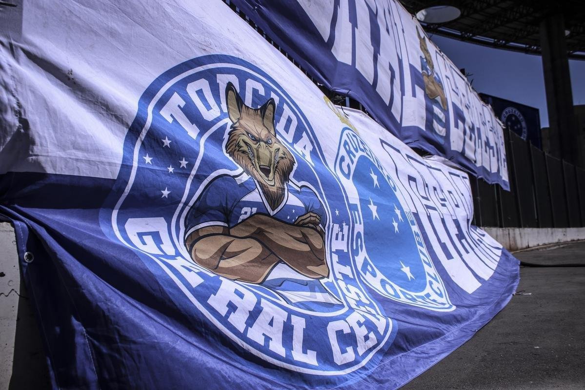 Cruzeiro 1x1 Democrata-SL: fotos do jogo no estdio Kleber Andrade, em Cariacica-ES, pela oitava rodada do Campeonato Mineiro