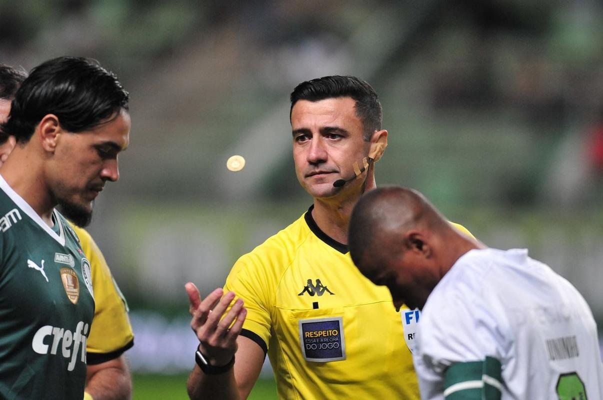 Fotos da partida entre Amrica e Palmeiras, nesta quinta-feira (21), no Independncia, em Belo Horizonte, vlida pela 18 rodada da Srie A do Brasileiro.