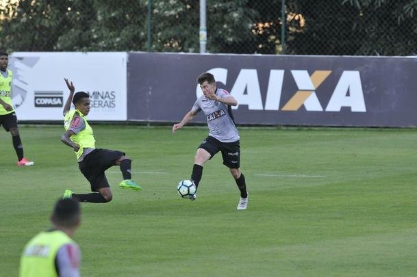 Com Fred em campo, jogadores do Atltico se reapresentaram na tarde desta segunda-feira