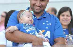 Imagens das torcidas de Cruzeiro e So Paulo no Mineiro