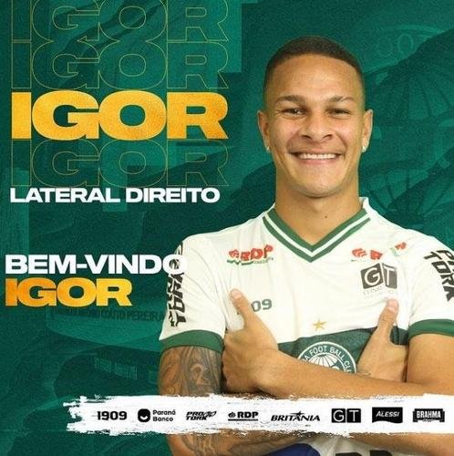 Igor, lateral-direito (Coritiba)