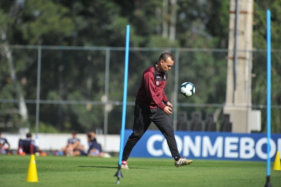 Imagens do treino da Venezuela em Belo Horizonte