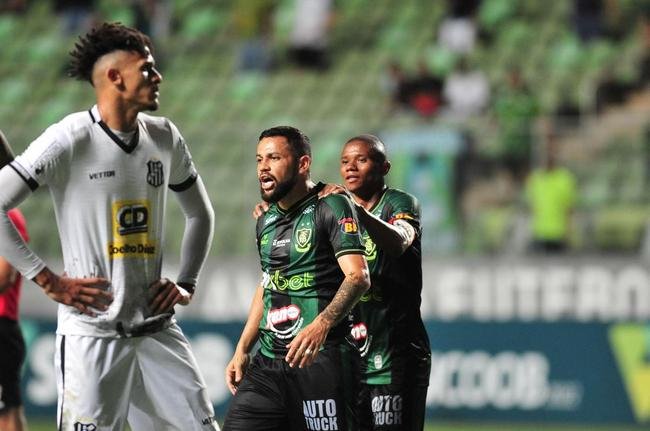 Amrica e Democrata-GV se enfrentaram no Independncia pela 2 rodada do Campeonato Mineiro