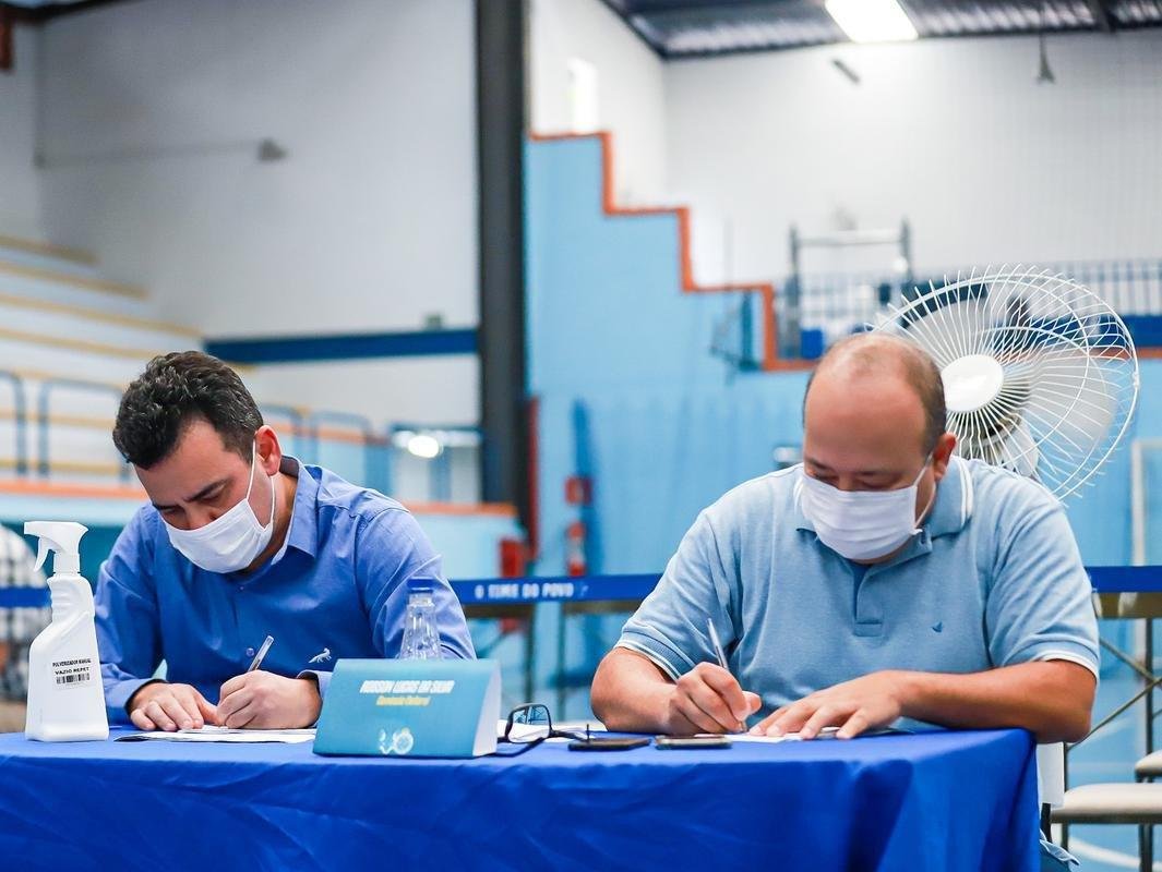 Eleies para a Mesa Diretora do Conselho Deliberativo e para o Conselho Fiscal do Cruzeiro, no Parque Esportivo do Barro Preto, em Belo Horizonte