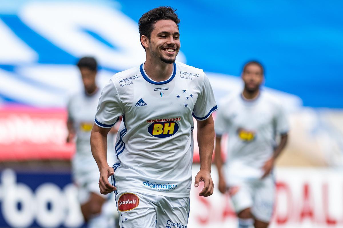 Cruzeiro goleou Patrocinense no Mineirão com gols de Ramon, Roberson e Maurício