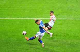 Fotos do primeiro tempo do duelo entre Cruzeiro e River Plate, no Mineiro, pela Copa Libertadores 2019