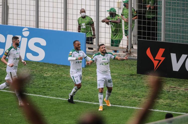 América e Athletico-PR se enfrentaram no Independência, pela 20ª rodada da Série A do Brasileiro
