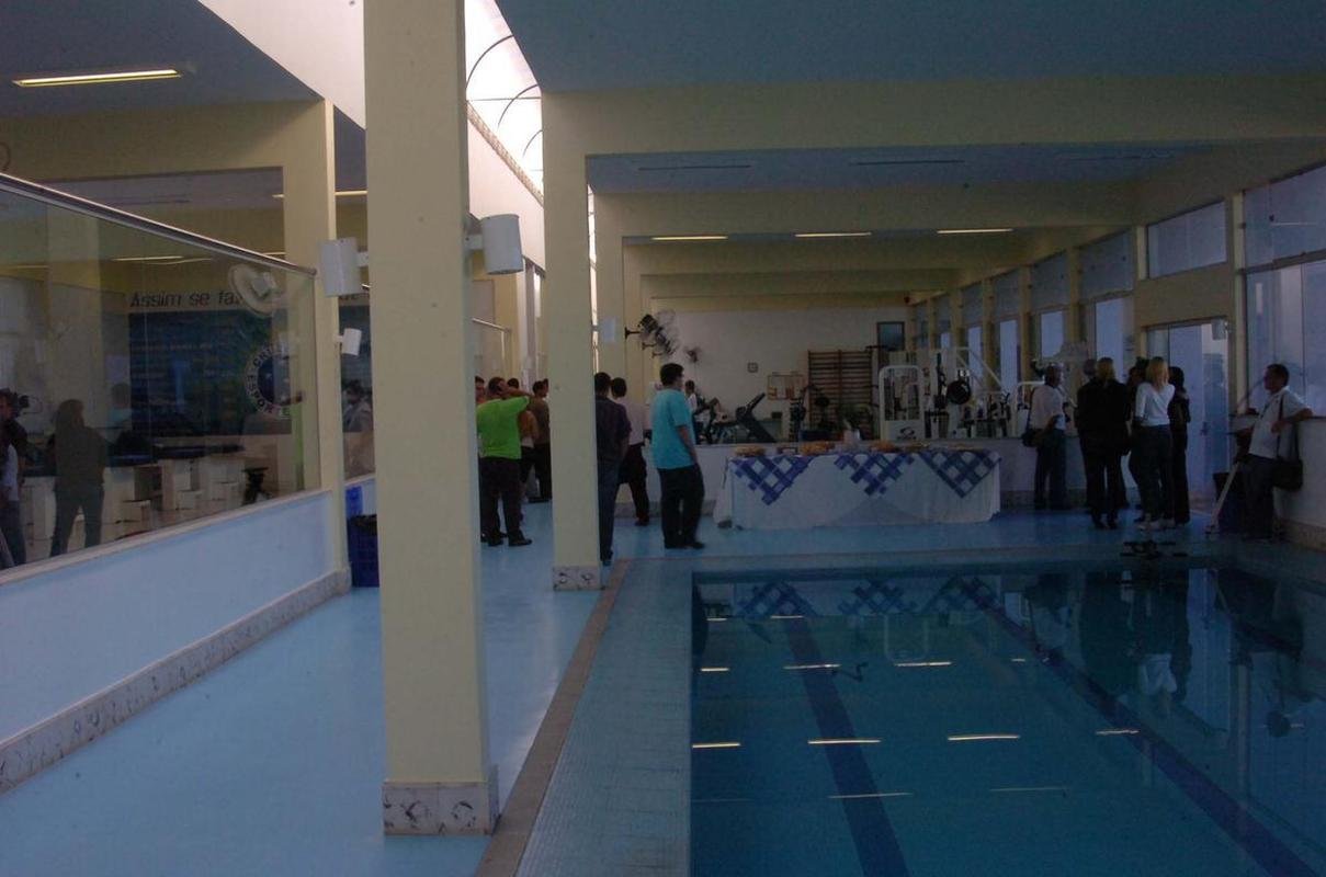 Fotos da inaugurao do Centro Avanado de Reabilitao Esportiva (CARE) da Toca da Raposa II, em 2007