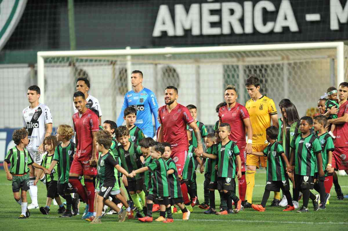Amrica e Ponte Preta se enfrentaram pela 32 rodada da Srie B do Campeonato Brasileiro