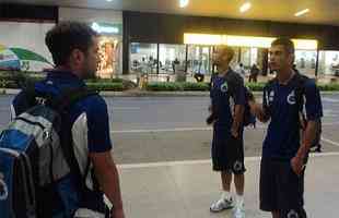 Delegao do Cruzeiro desembarcou em Confins na noite desta quinta-feira