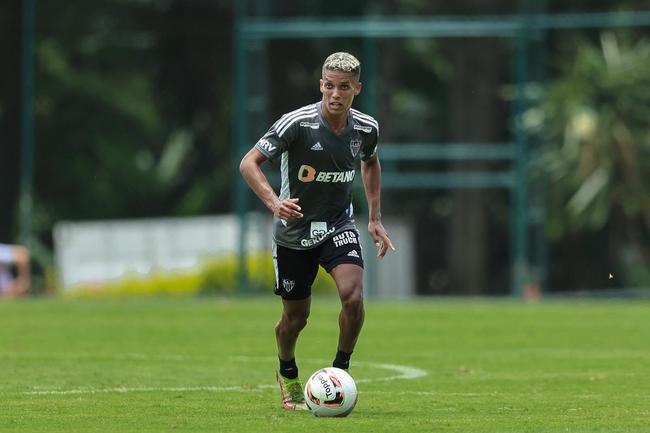 Pedrinho - 30/06/2023 (emprestado pelo Shakhtar Donetsk, da Ucrânia)