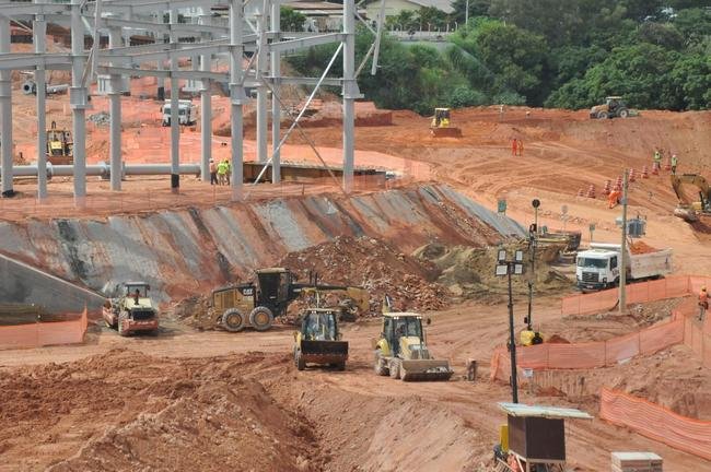 Arena MRV completa um ano de obras neste 20 de abril de 2021. Veja como est� o andamento da constru��o do est�dio do Atl�tico, que tem previs�o de ficar pronto em outubro de 2022. Ser�o 46 mil lugares, 2.333 vagas de estacionamento, 40 bares e 80 camarotes. O empreendimento fica no bairro Calif�rnia, em Belo Horizonte. (Fotos de Gladyston Rodrigues/EM/D. A Press)