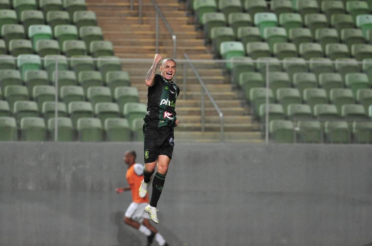 Amrica e Democrata-GV se enfrentaram no Independncia pela 2 rodada do Campeonato Mineiro