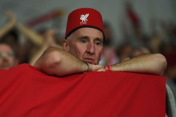 Torcidas de Real Madrid e Liverpool encheram o estádio Olímpico, de Kiev, na final da Champions