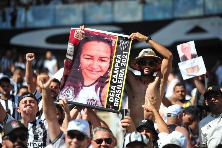 Festa da torcida do Atltico, no Mineiro, no jogo em que o time ergueu a taa de campeo brasileiro, diante do RB Bragantino