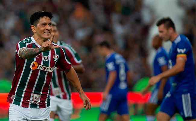 Cano marcou o segundo gol do Fluminense na vitória por 2 a 1 sobre o Cruzeiro
